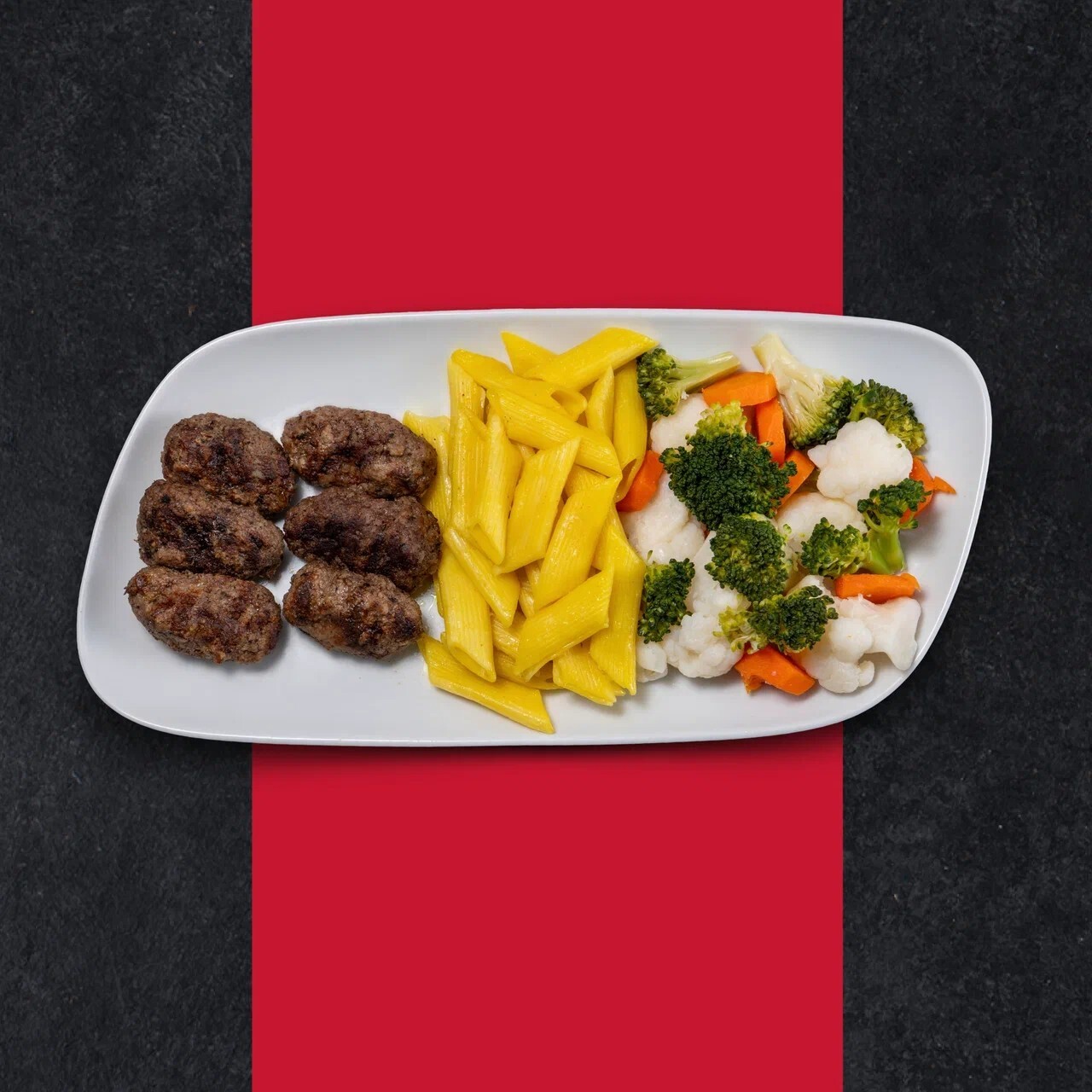 Makarna & Köfte Üçlüsü