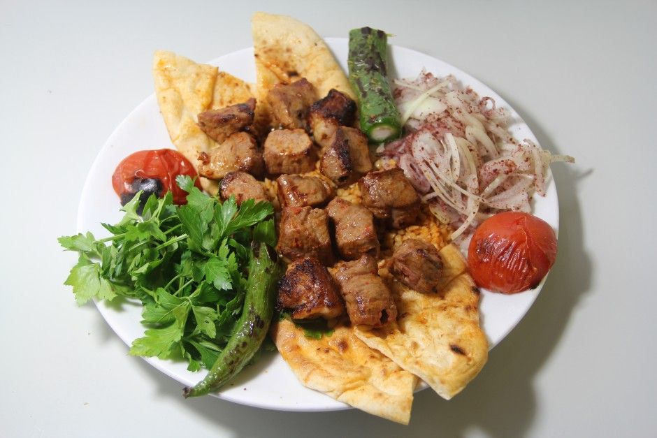 Kuzu Şiş Menü