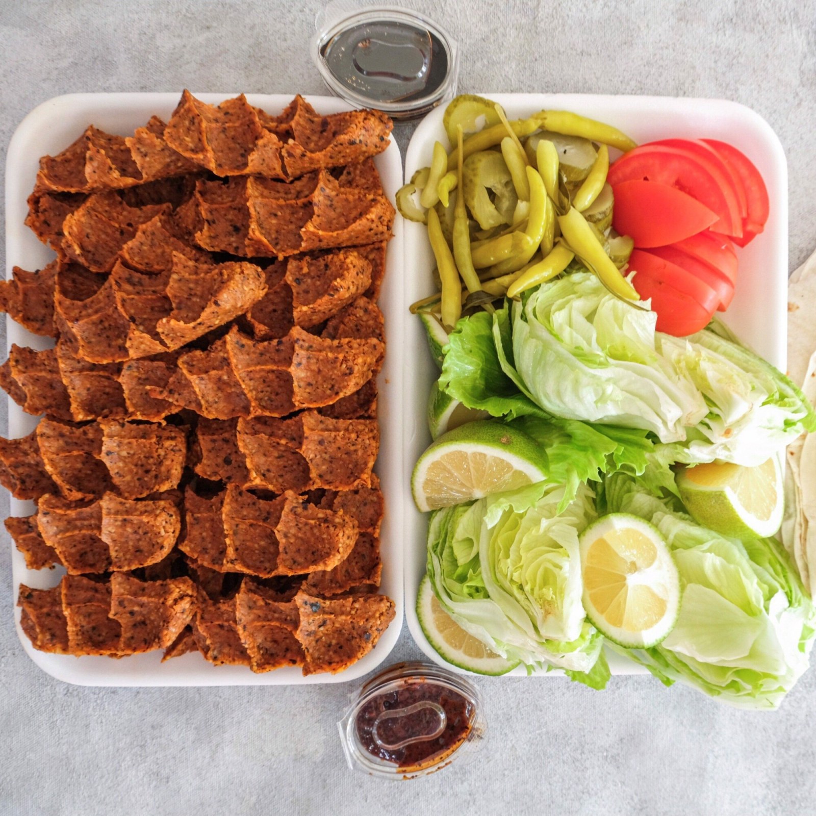 Çiğ Köfte (600 Gram) (orta boy) 2 ayran hedıye
