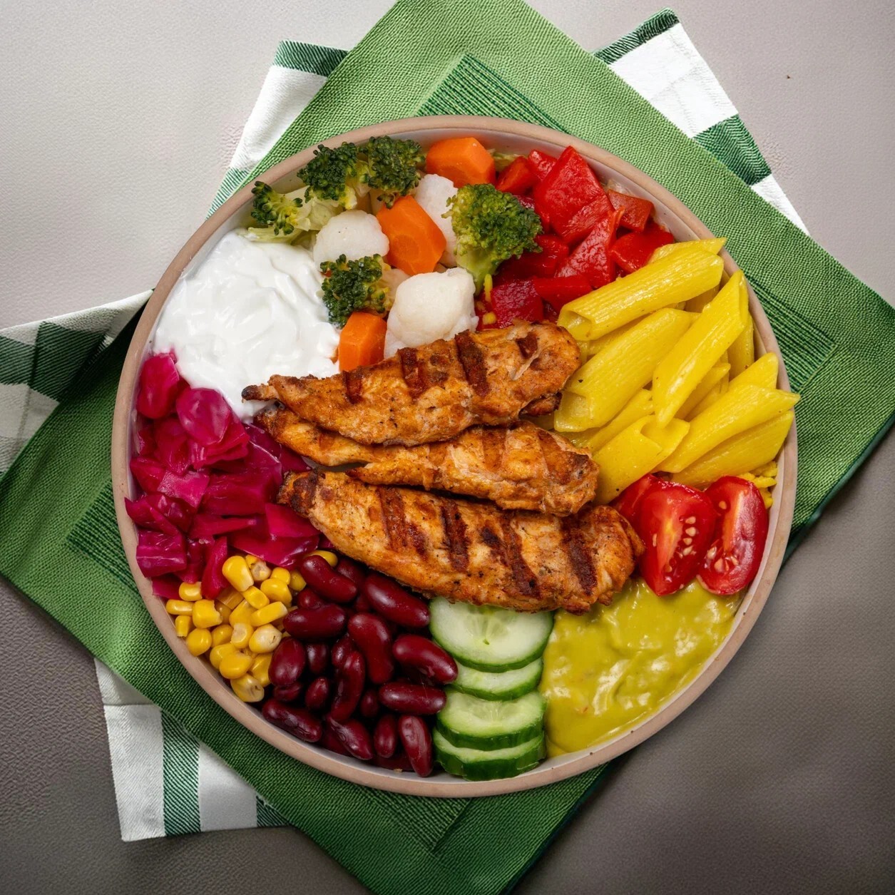 Tavuklu Makarnalı Bowl