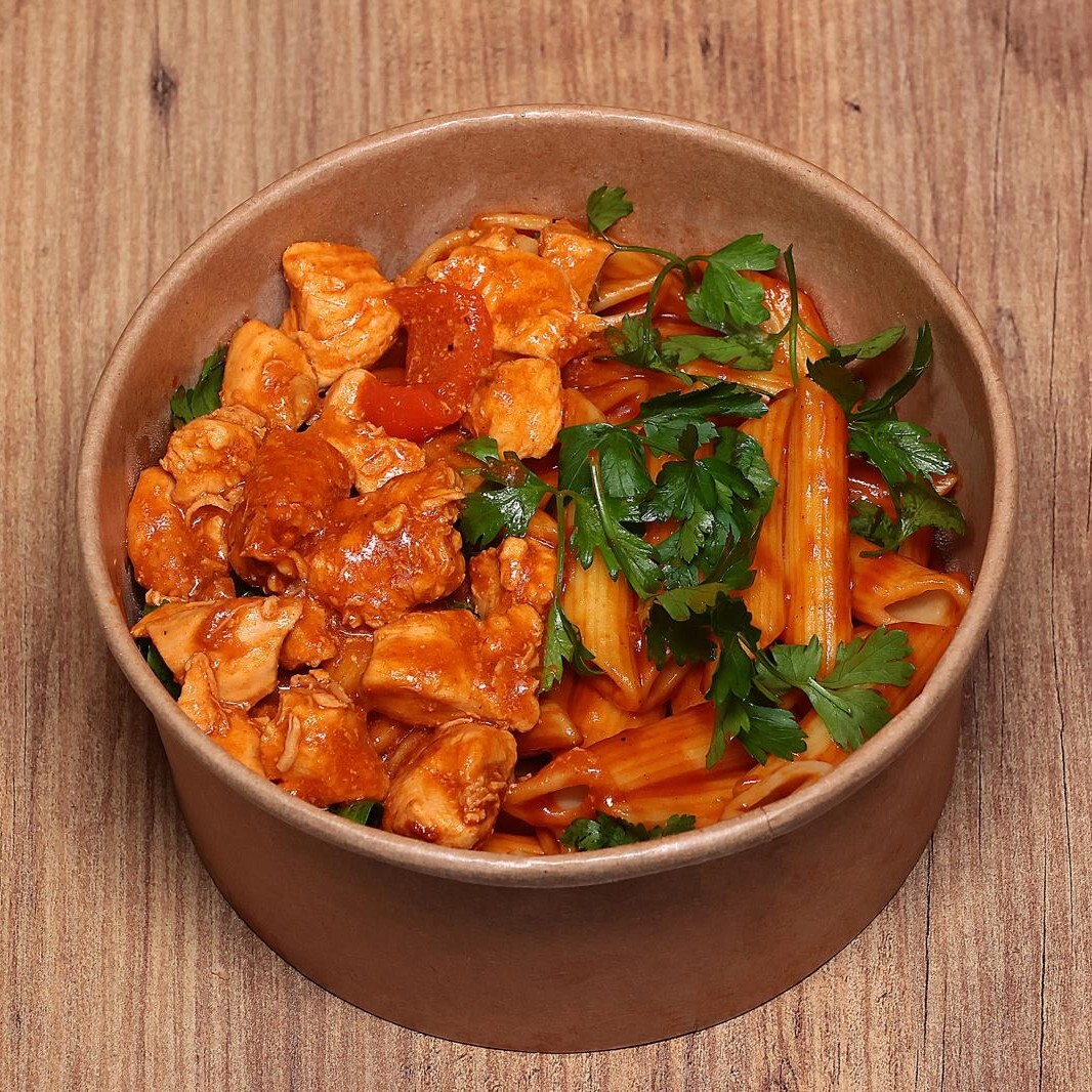 Barbekü Soslu Tavuklu Penne Makarna