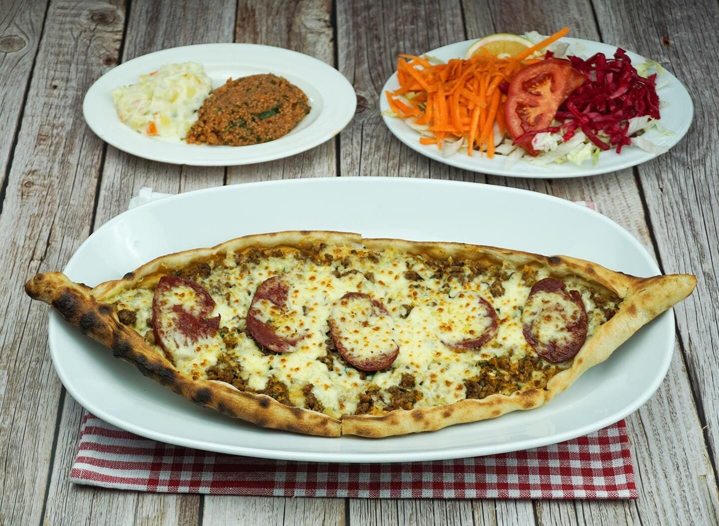 Karışık Sucuklu Pide (Standart)(Açık)