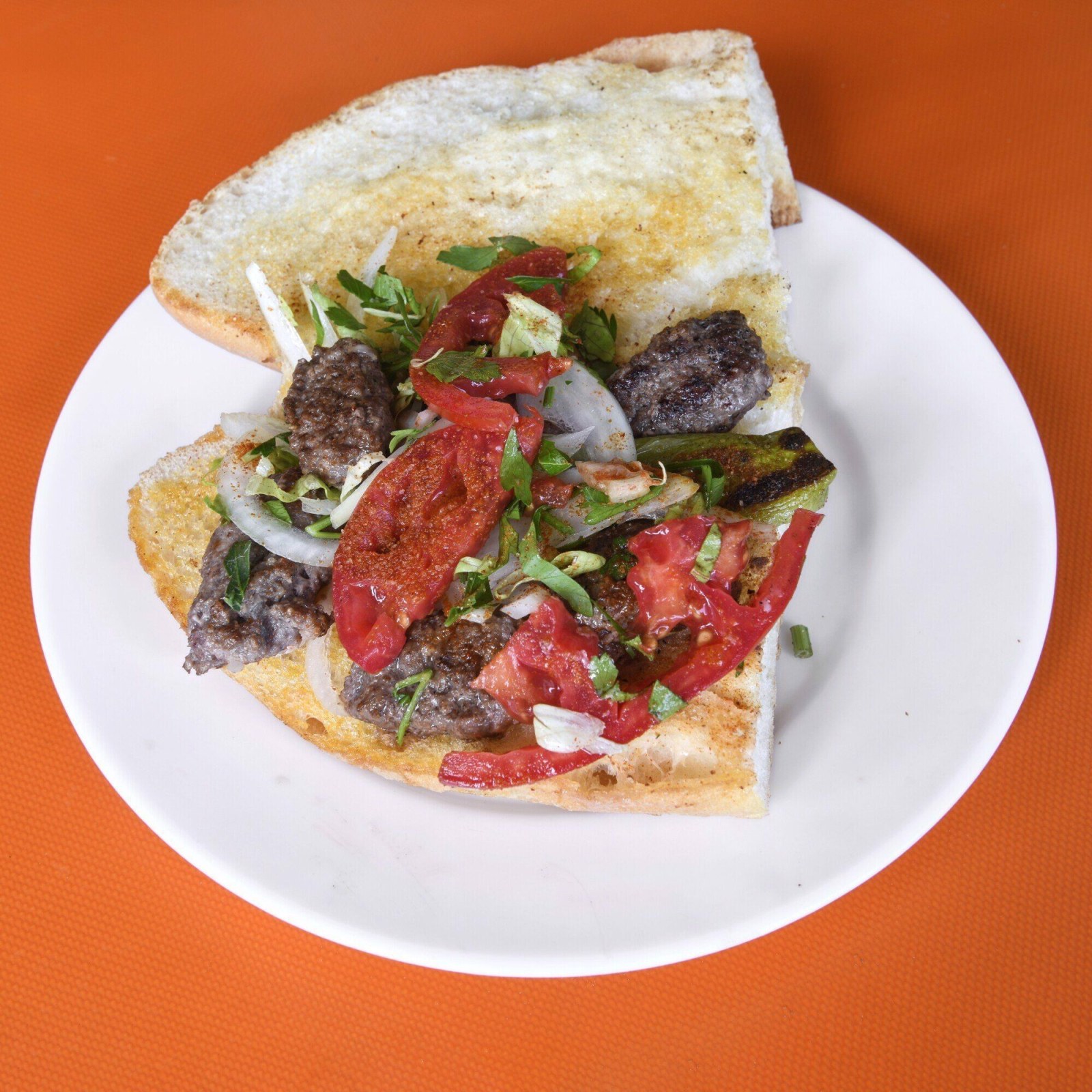 Ekmek Arası Köfte