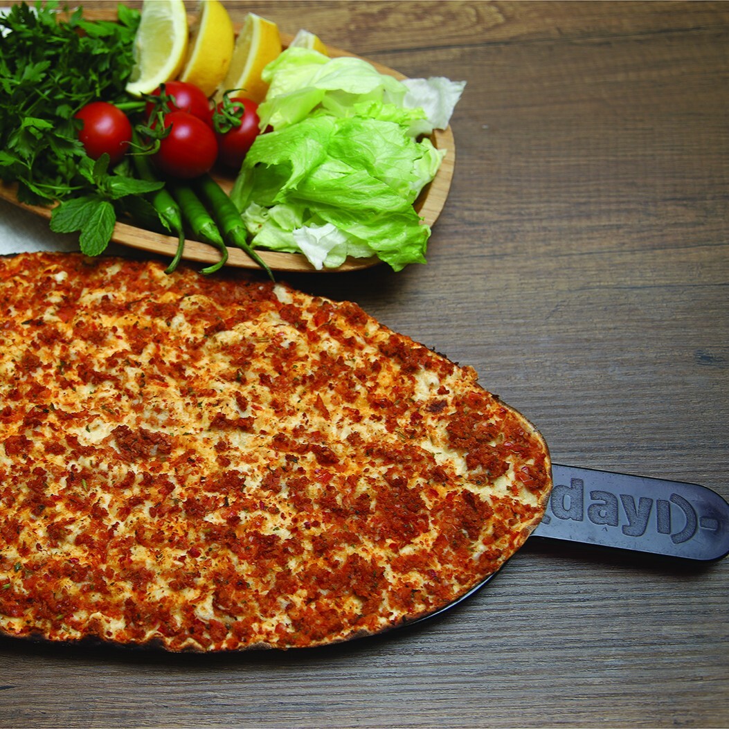 Acısız Lahmacun (Urfa Usulü)