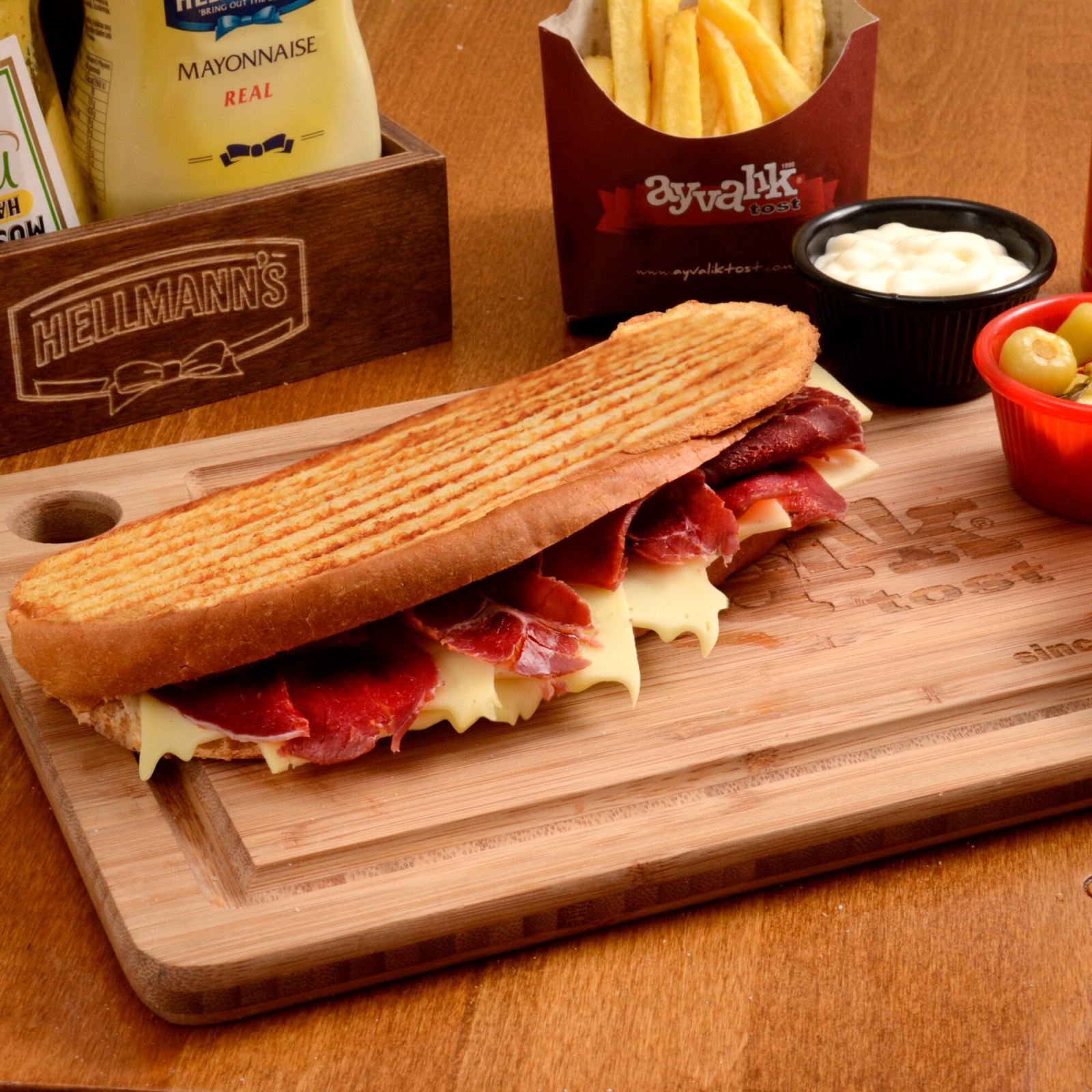 Pastırmalı Kaşarlı Tost Menü