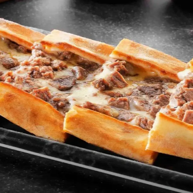Kavurmalı Kaşarlı Pide