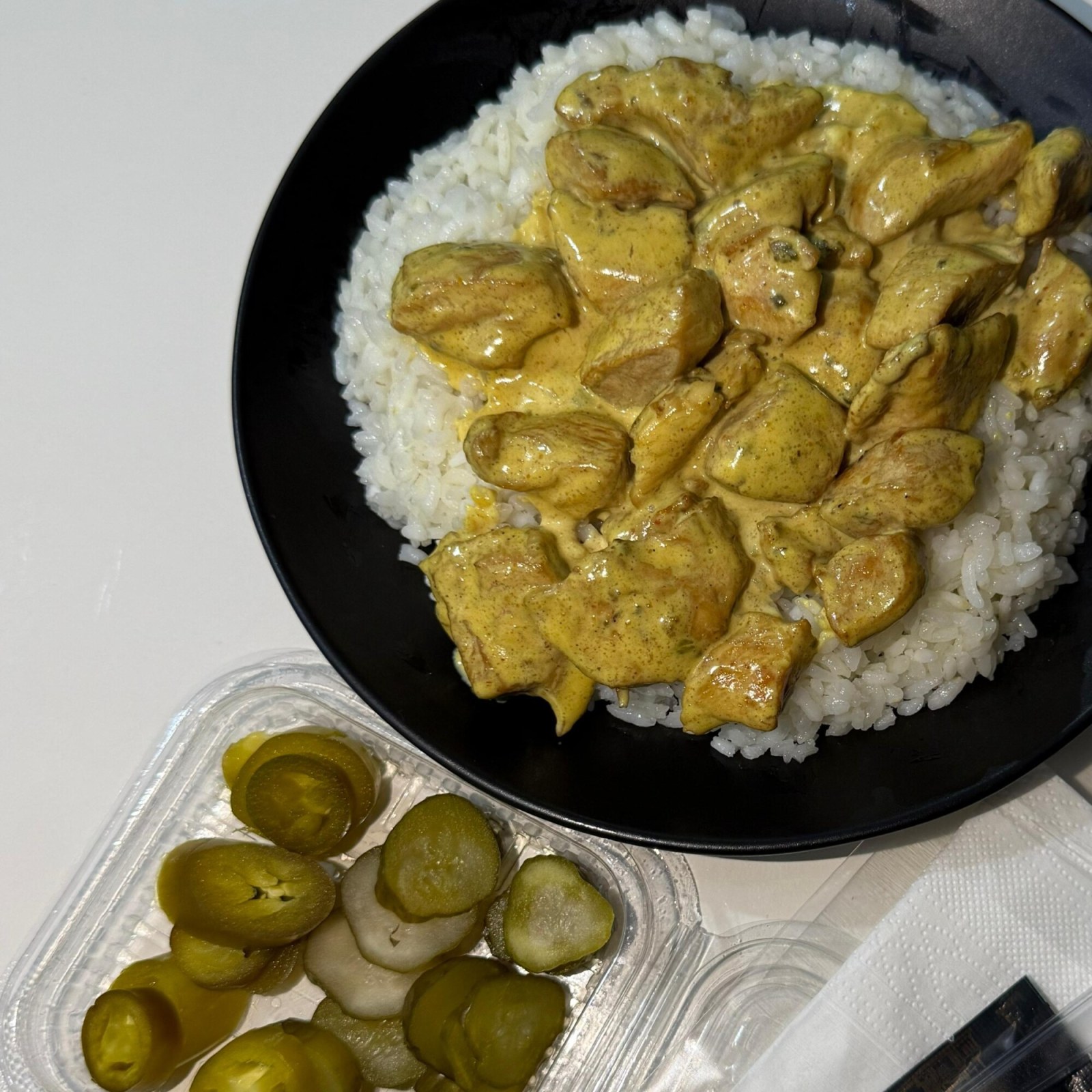 Köri Soslu Tavuk Pilav
