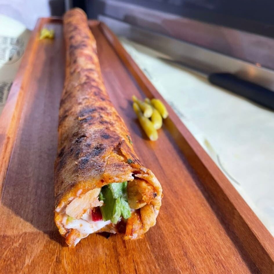 Özel Soslu İçi Bir buçuk Çift Lavaşlı Zurna Dürüm 70cm 180 gr