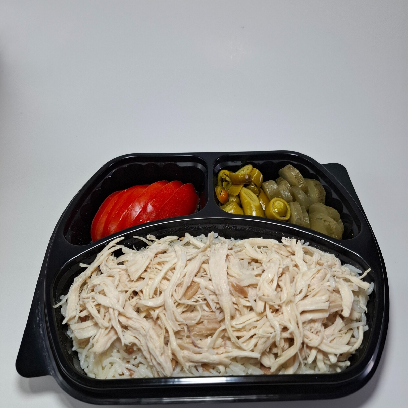 TAVUKLU PİLAV ( 350 Gr Pilav + 100 Gr Tavuk + 100 Gr garnitür)