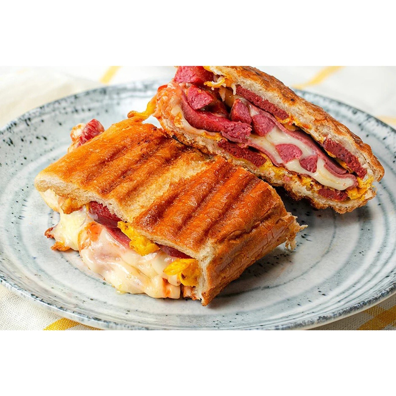 Mega Tost