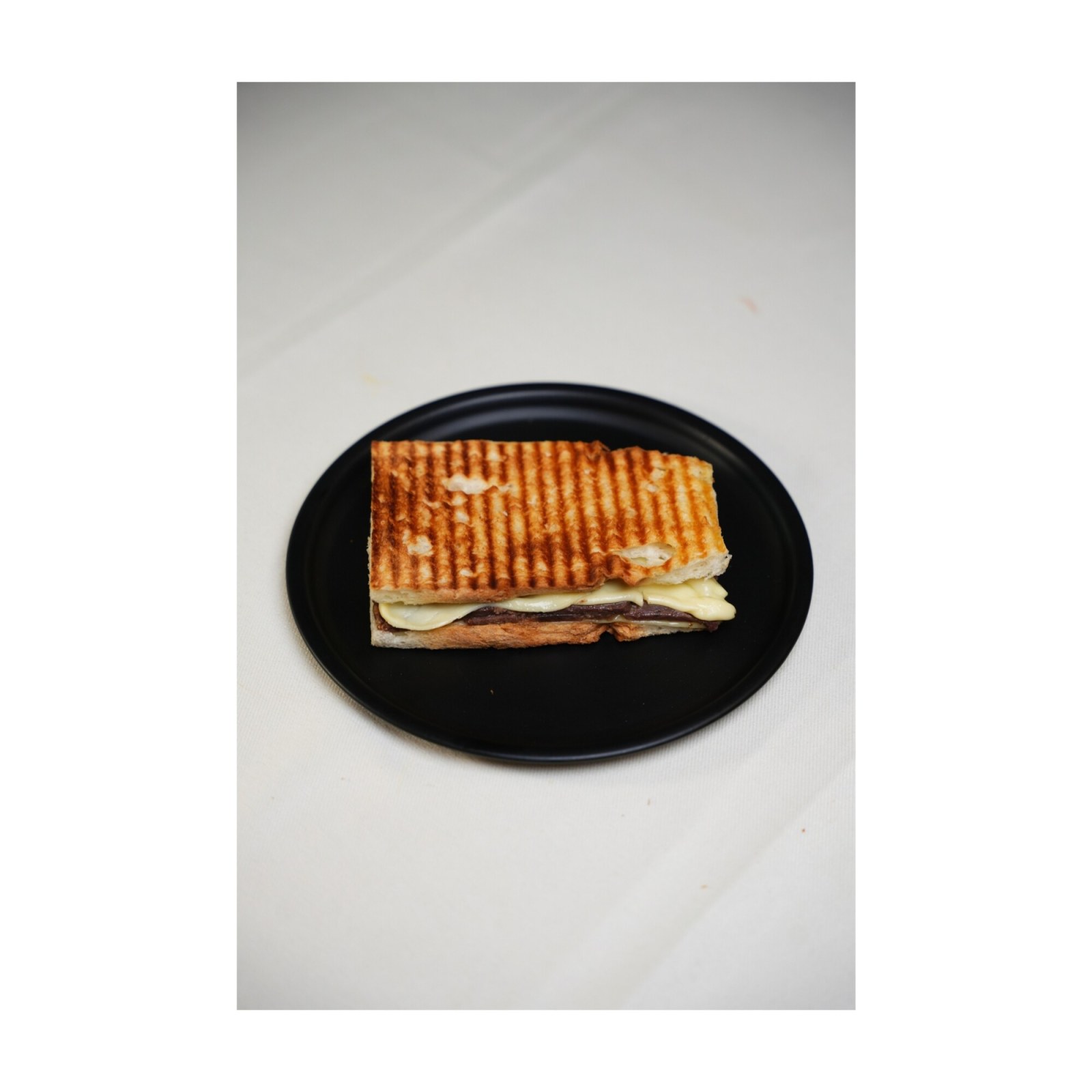 Kavurmalı Kaşarlı Tost