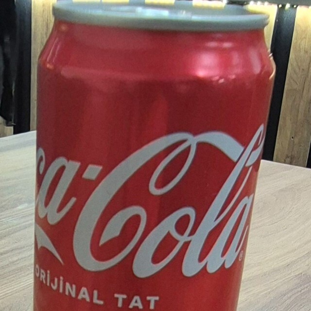 Kutu Kola