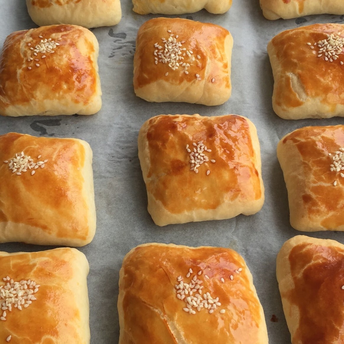 Kare Peynirli Poğaça