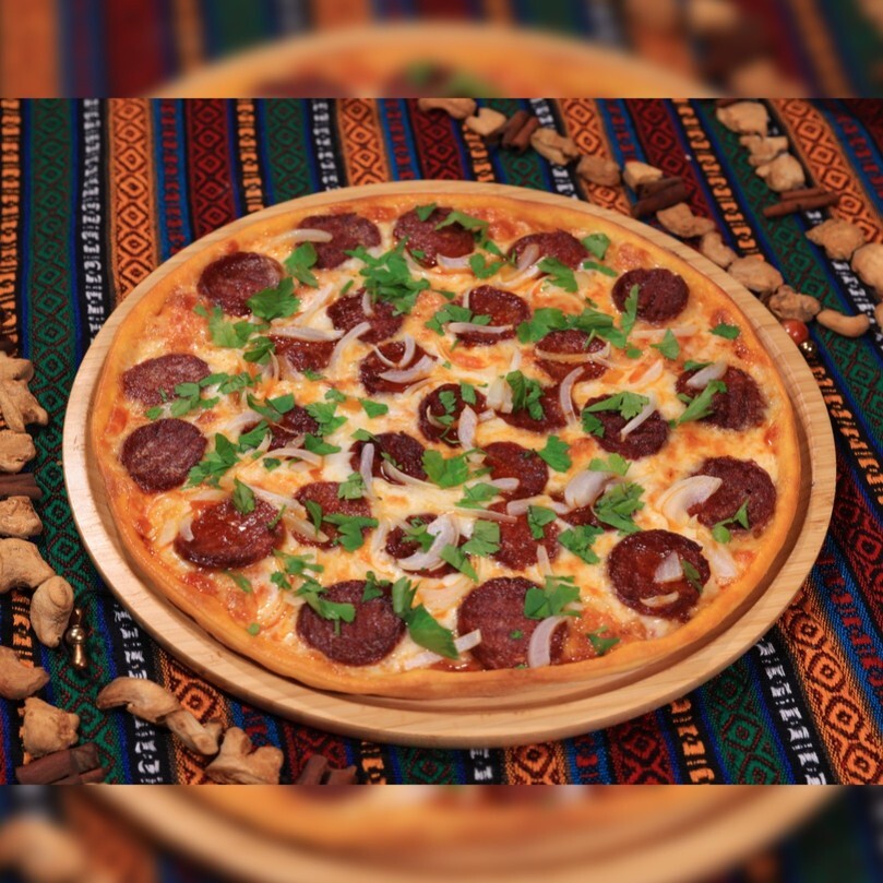 Kasap Sucuklu Pizza