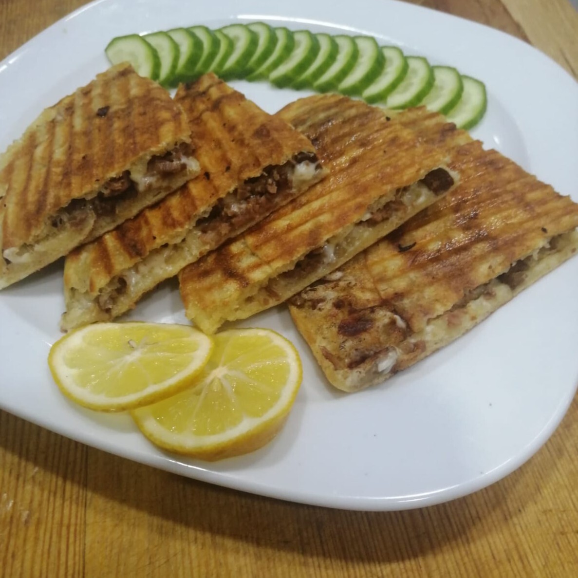 Kavurmalı Tost