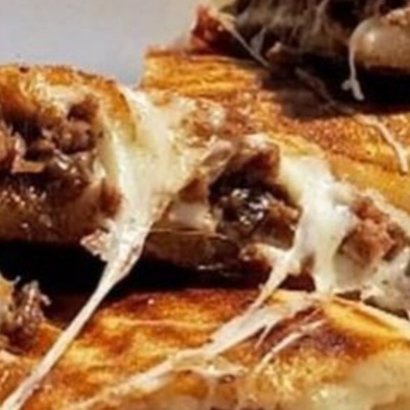 Tam ekmek kaşarlı sucuklu tost