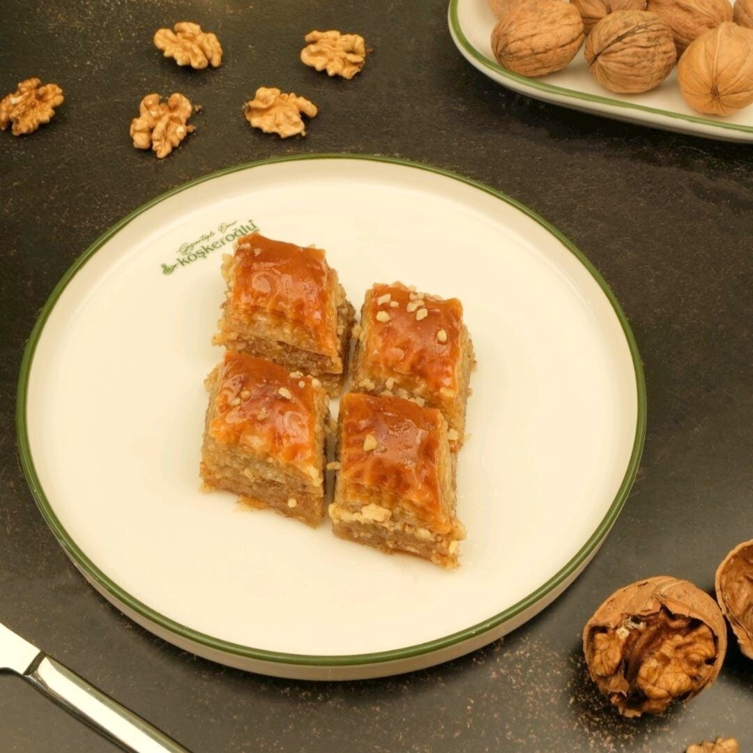Cevizli Ev Baklava 1 Kg.