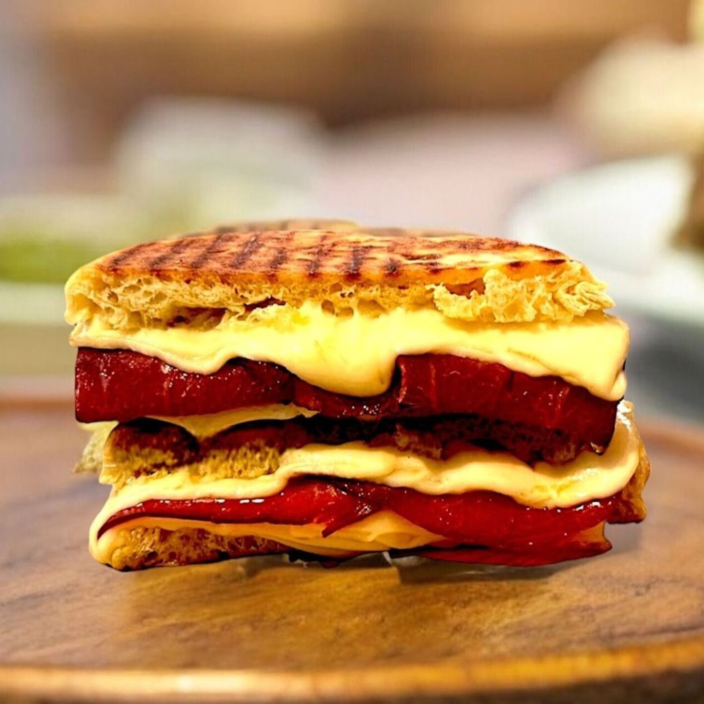 Pastırmalı Kaşarlı Bazlama Tost