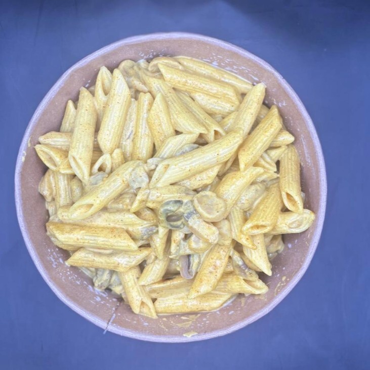 Köri Soslu Mantarlı Penne