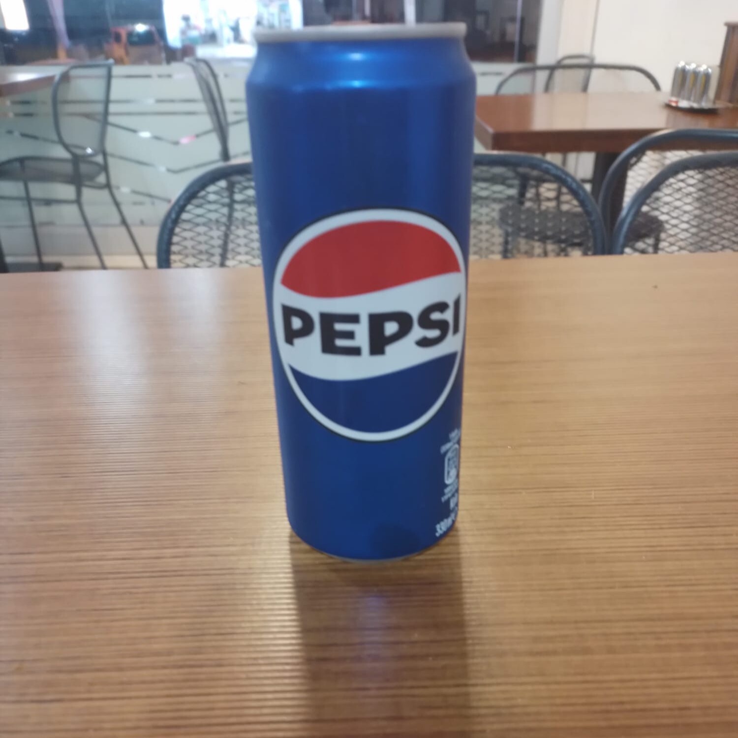 Pepsi (330 ml)