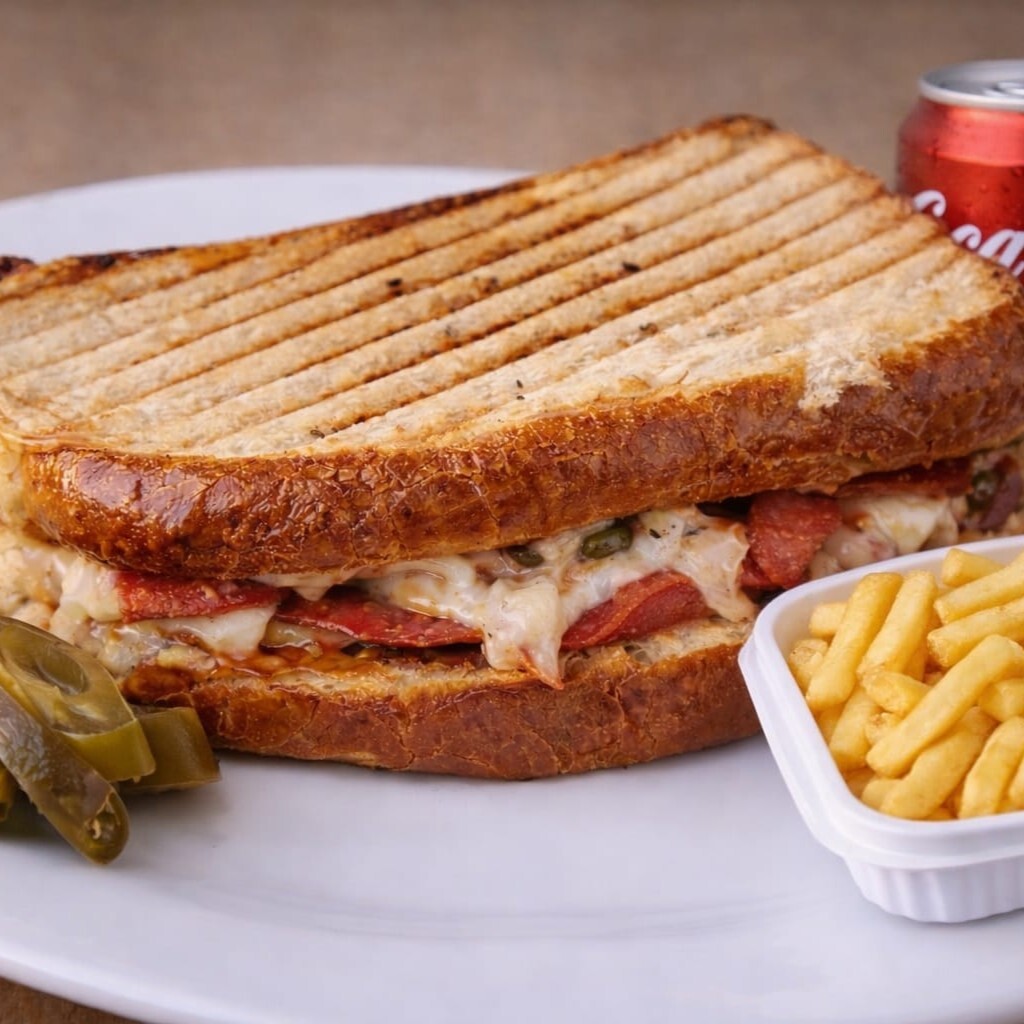 Ayvalik tost Menü