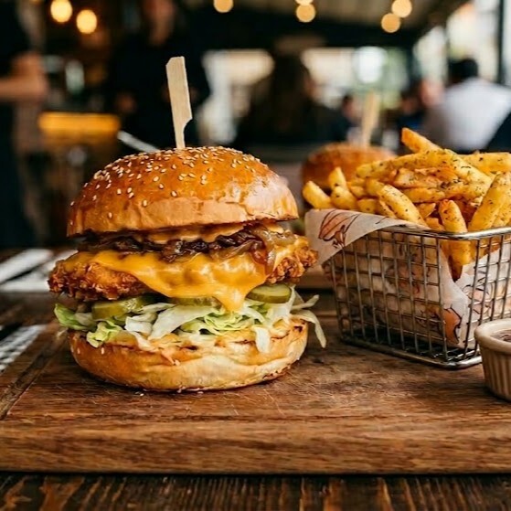 Cheese Tavuk Burger Menü