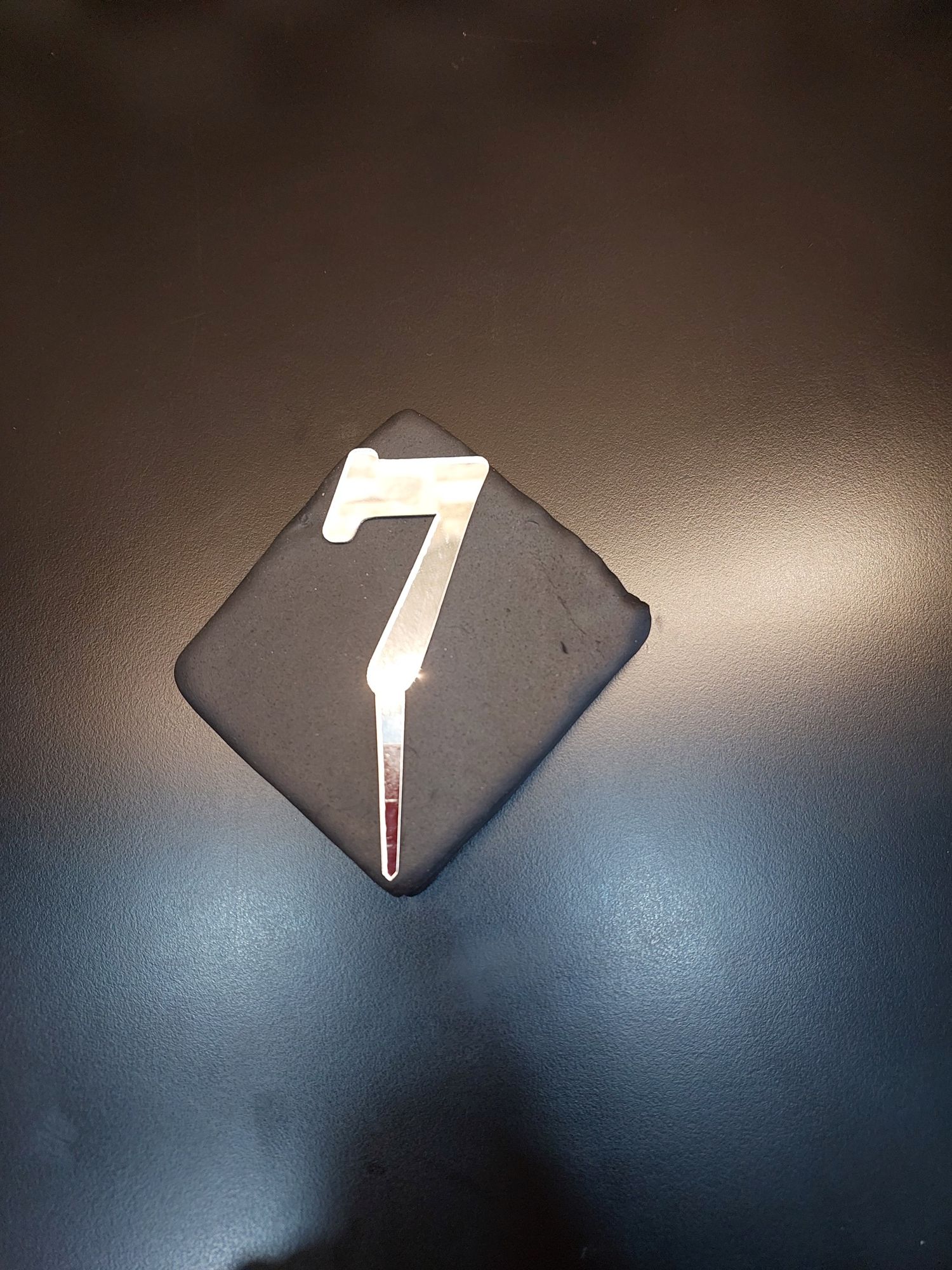 7 Rakamı Gümüş Pleksi