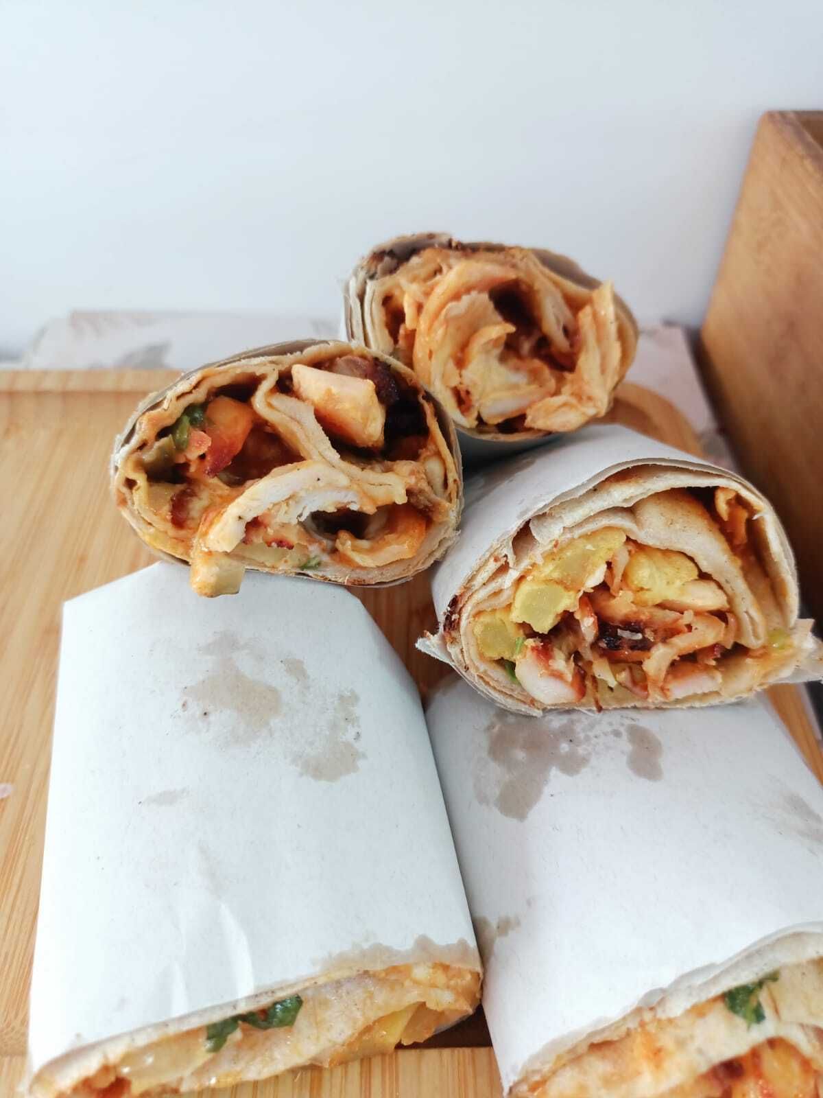 Tavuk Döner Dürüm + Ayran 100 gr