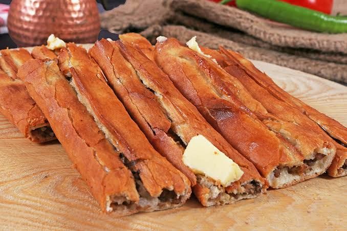 Rize Kavurmalı Kaşarlı Pide (Kapalı)
