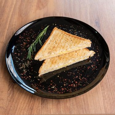 Tost Ekmeğine Kaşarlı Tost