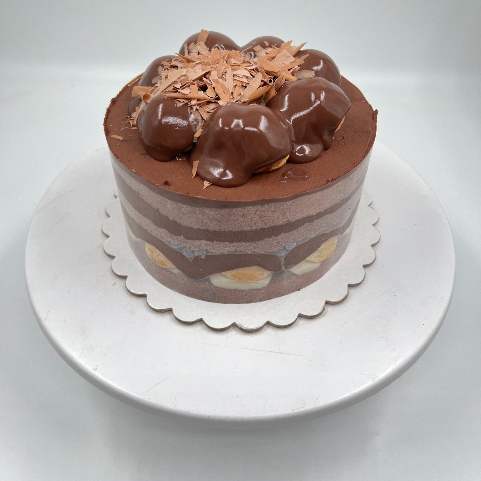 Profiterollü Yaş Pasta (0. No)