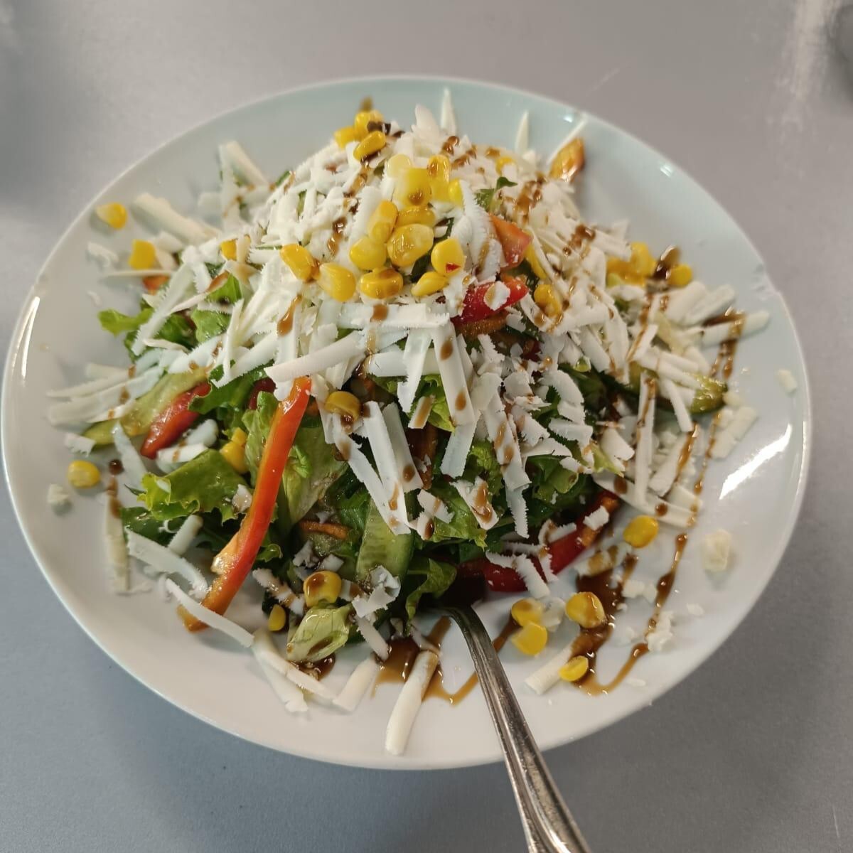 Peynirli Salata
