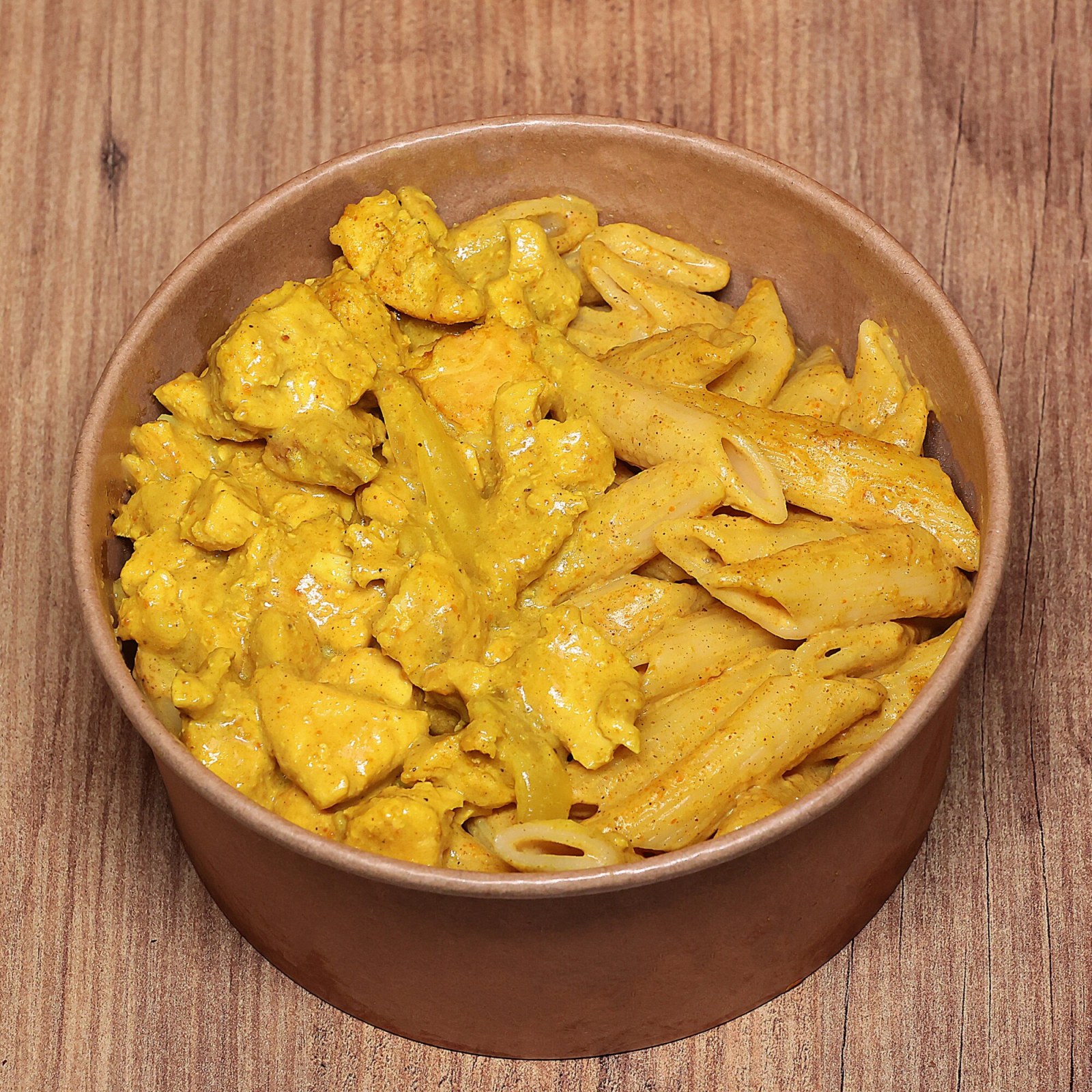Köri Soslu Tavuklu Penne Makarna