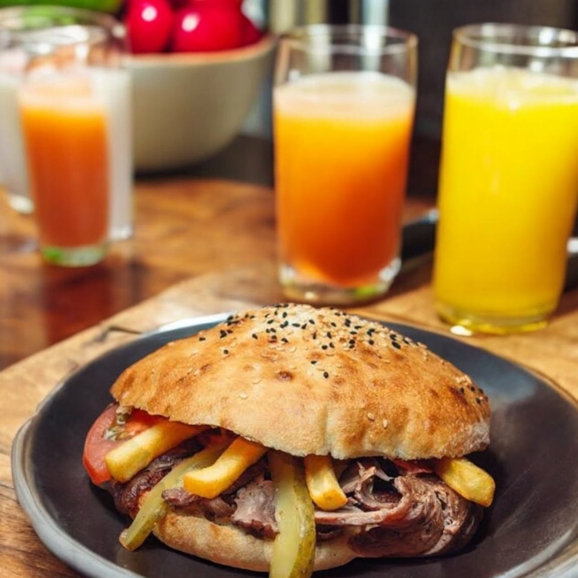 Barbecue BBQ Sos ile Russian Dream Soslu VIP Tombik Et Döner