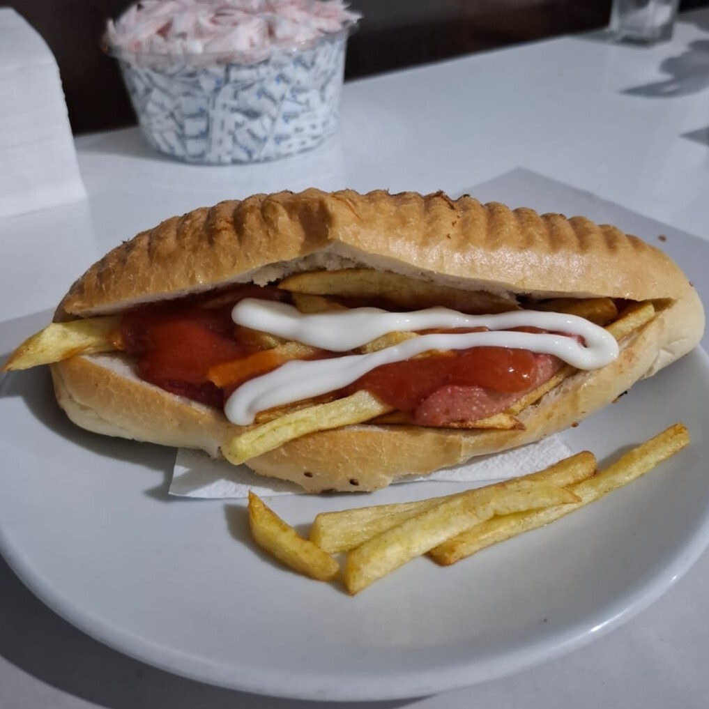 Sosisli Kaşarlı Patso