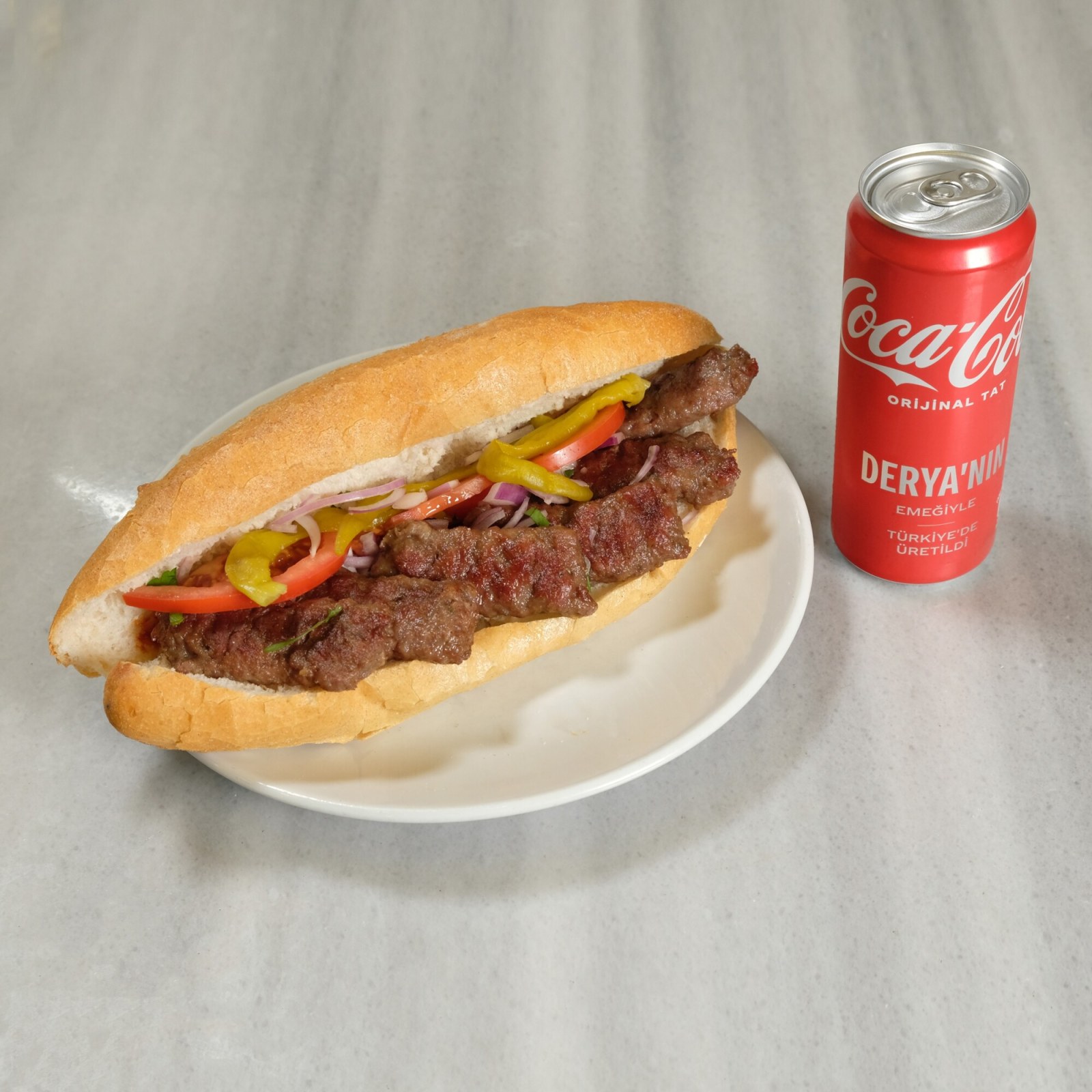 Ekmek Arası Izgara Köfte Menü (160 gr.)