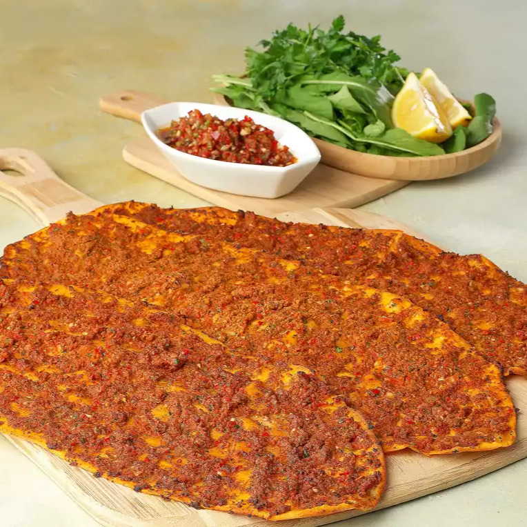 Lahmacun Özel Antep Usulü
