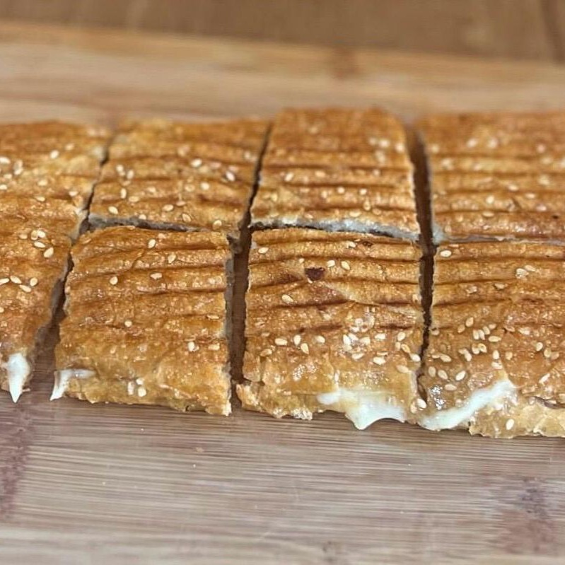 Kavurmalı Kaşarlı Tost