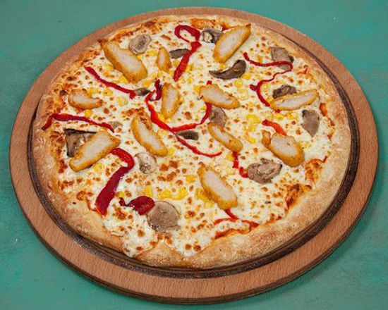 Tavuklu Pizza (Orta)