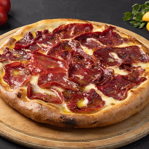 Pastırmalı Sucuklu Kavurmalı Kaşarlı Yumurtalı Trabzon Pidesi Yuvarlak