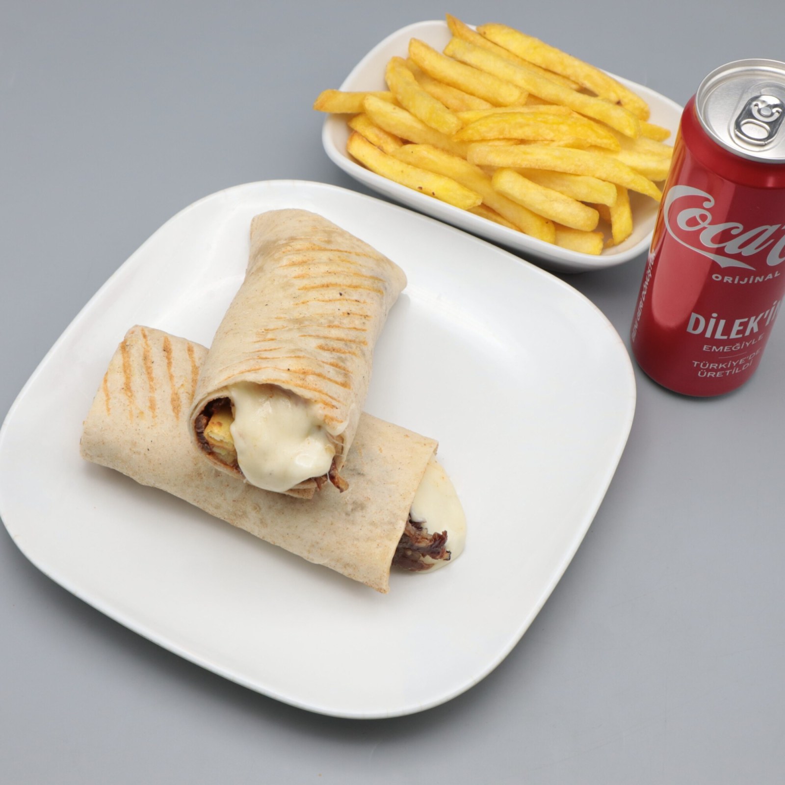 Kaşarlı Et Döner Dürüm Menü