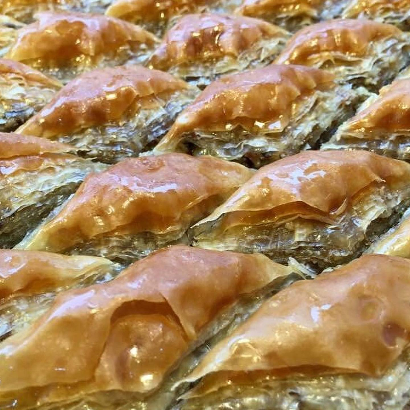 Cevizli Baklava (4 Adet)