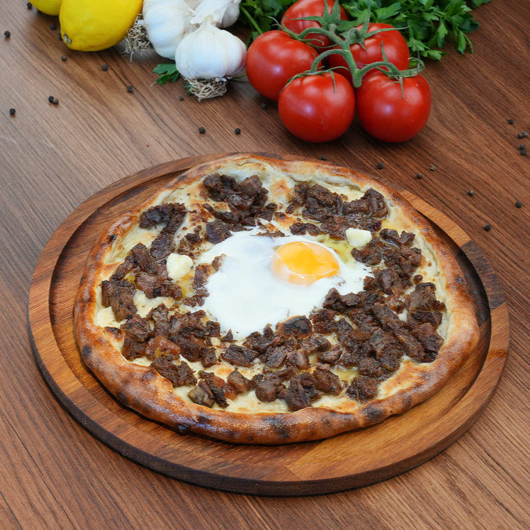Kavurmalı Karadeniz Pidesi