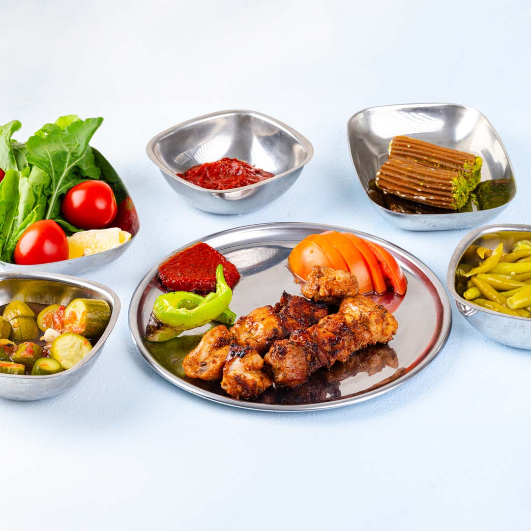 Tavuk Şi̇ş Soslu