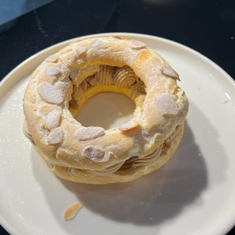 Lotuslu Paris Brest