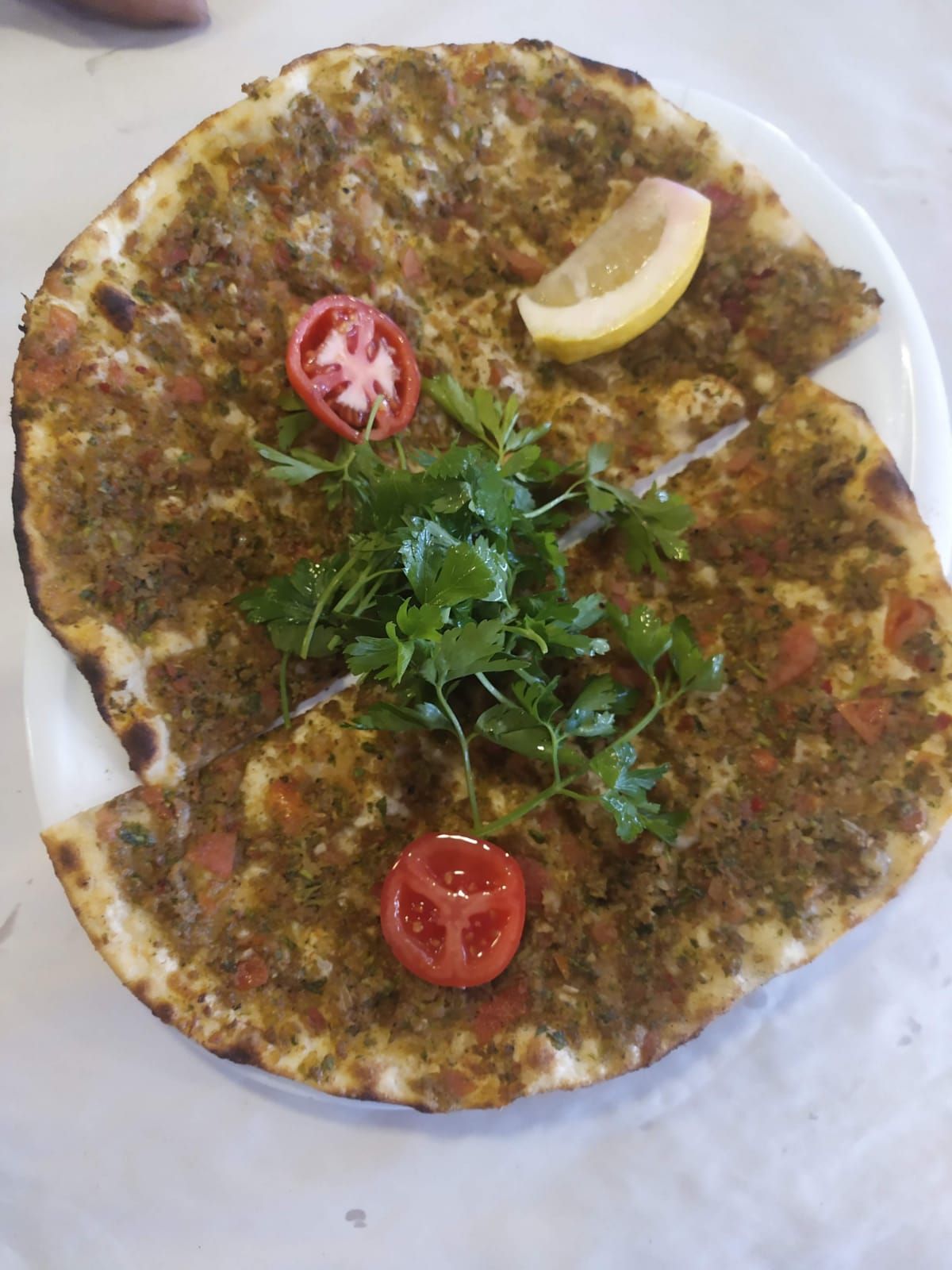 Lahmacun acısız