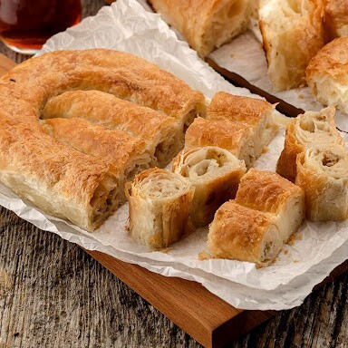 Kıymalı Sarıyer Serpme Börek
