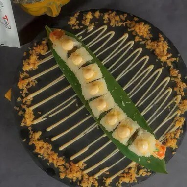 Kani Tempura Roll