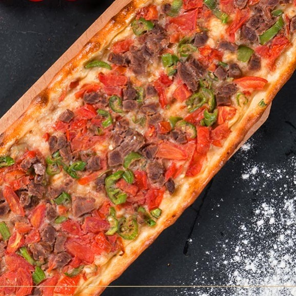 Kuşbaşılı Pide + Coca Cola