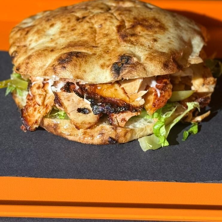 Tombik Ekmek Tavuk Döner